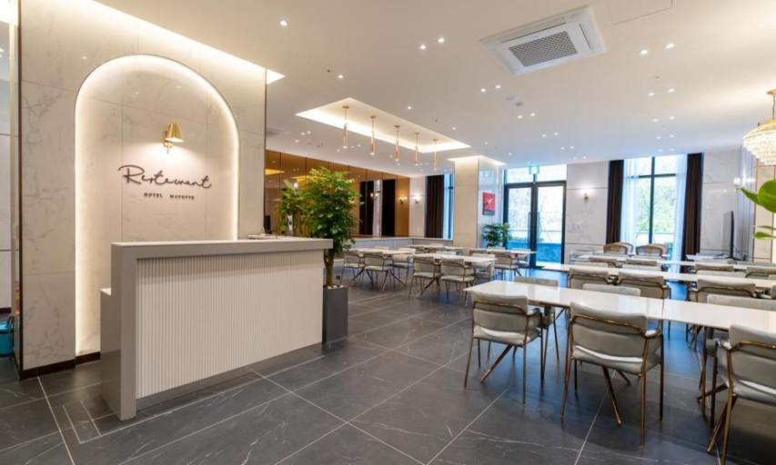 Others 2, Uiwang Hotel Mayotte, Gunpo