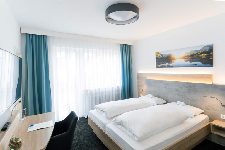 Bedroom 3, Hotel zur Sonne, Tübingen