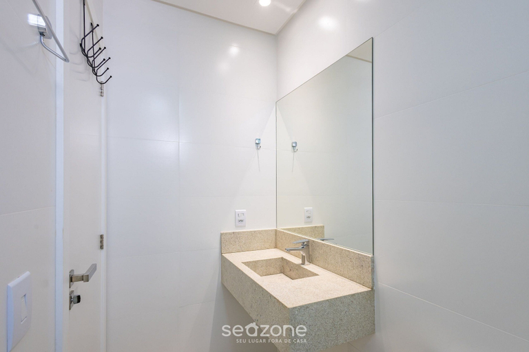 Bathroom, 3-suite apt 280m From sea in Itapema Vga1002, Itapema