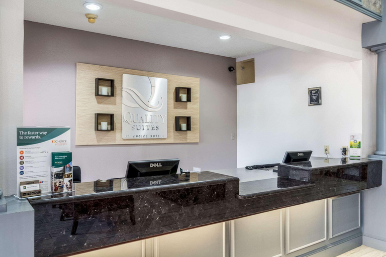 Public Area 2, Quality Suites Burleson - Ft. Worth, Johnson
