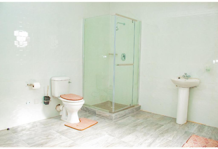 Bathroom 3, R Executive Apartments, Harare