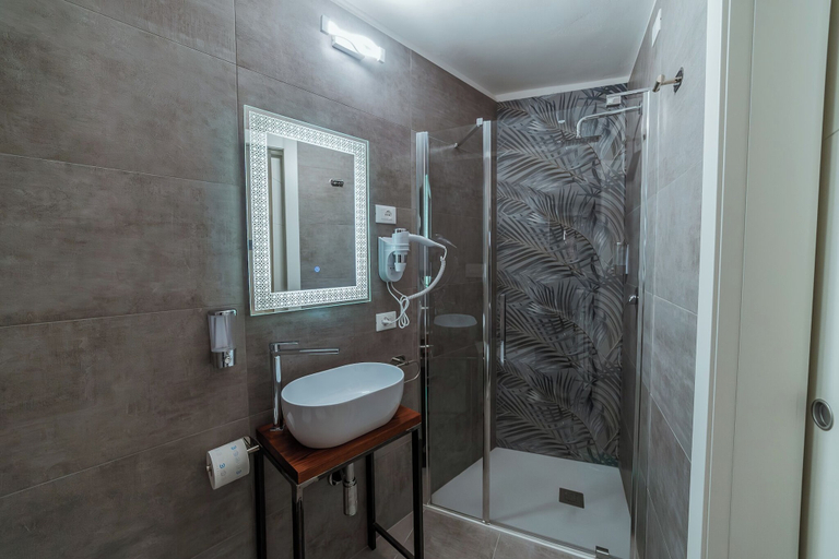 Bathroom 5, Hotel Alla Sosta, Brescia