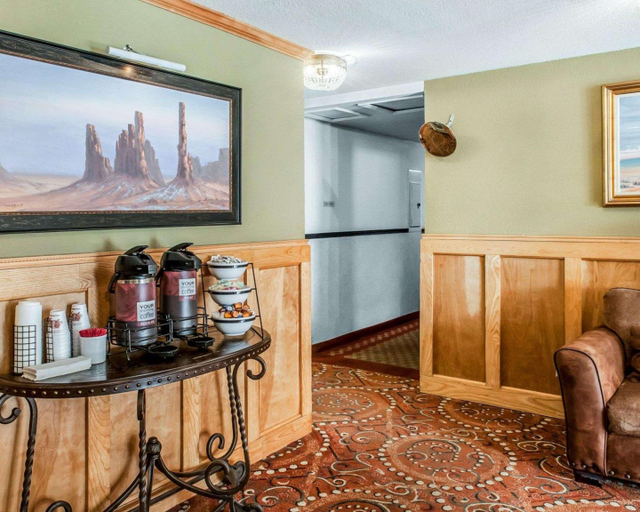 Public Area 2, Farmington Inn, San Juan