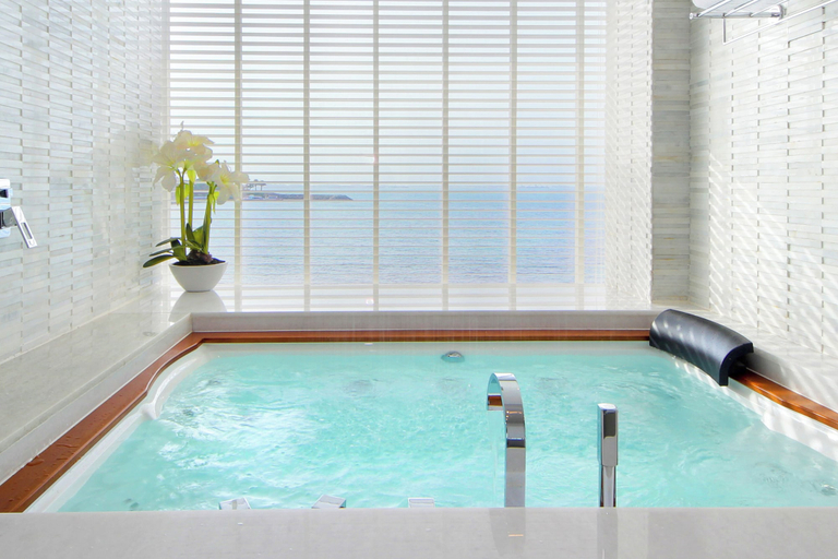 Bathroom 5, Luxury Overwater Paradise - Nurai Island, Abu Dhabi City