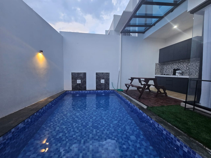 Sport & Beauty 2, Lanafira Villa, Batu, Malang 3 BR, Malang