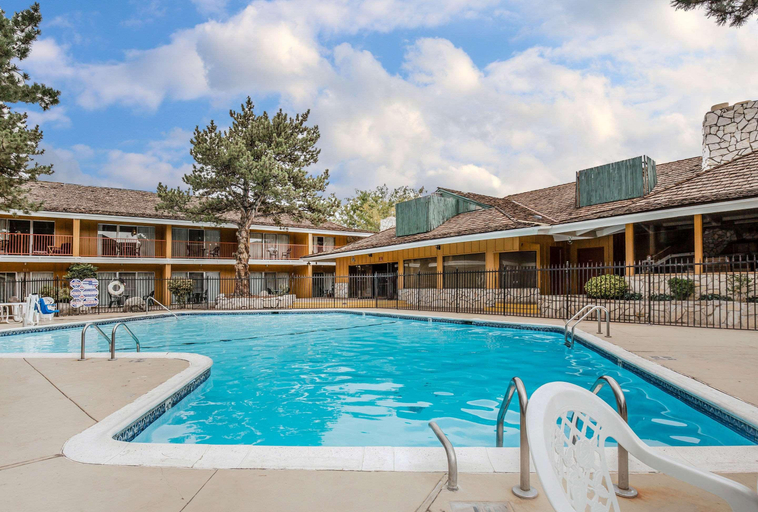 Sport & Beauty 5, Econo Lodge Near Reno-Sparks Convention Center, Washoe