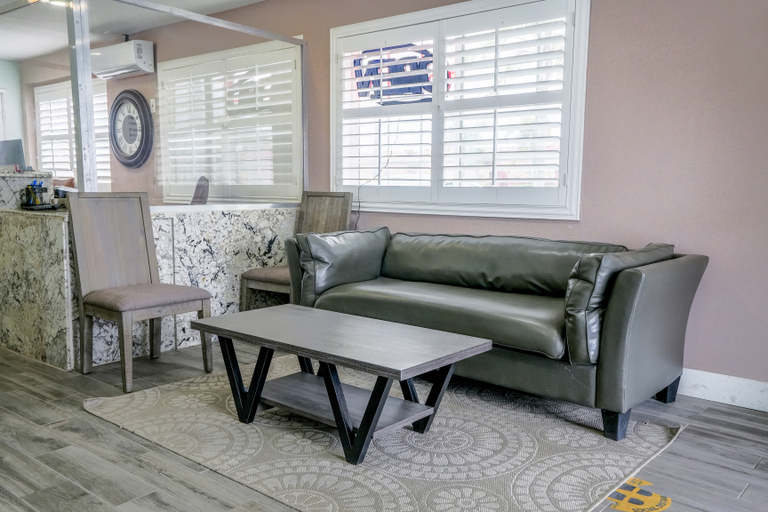 Public Area 5, 20688 Tracy Ave, buttonwillow, Kern