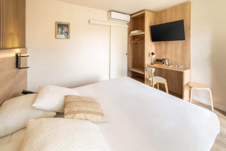 Bedroom 3, Sure Hôtel by Best Western Mont-de-Marsan, Landes