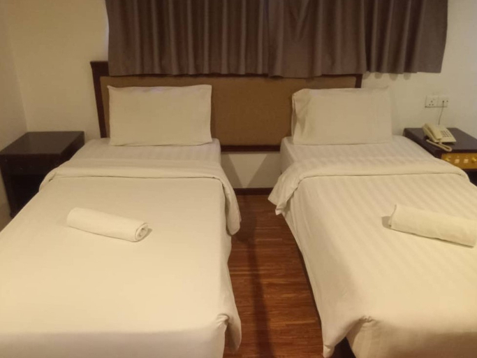 Bedroom 2, Watermelon Hotel, Miri