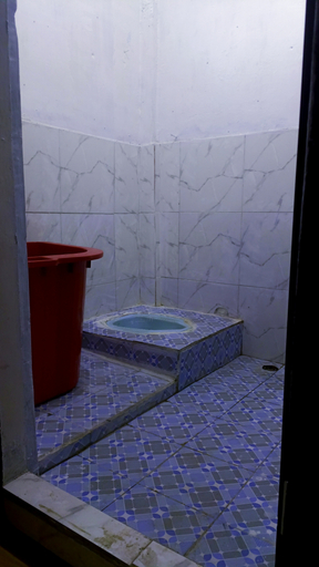 Bathroom 5, Penginapan Guardians Silangit, Tapanuli Utara