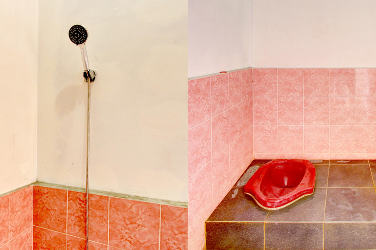 Bathroom 3, Hotel O Cindelaras B&b Bunk Bed, Sleman