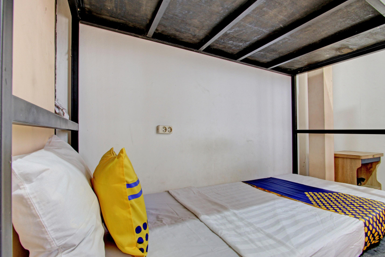 Bedroom 2, Hotel O Cindelaras B&b Bunk Bed, Sleman