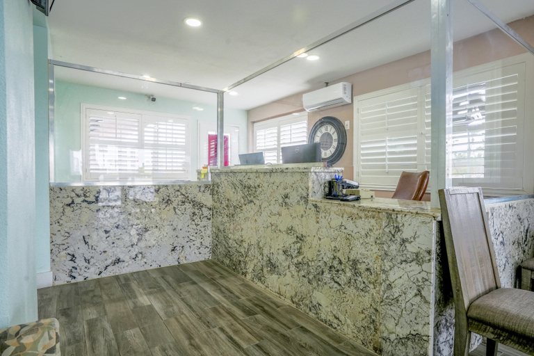 Public Area 3, 20688 Tracy Ave, buttonwillow, Kern