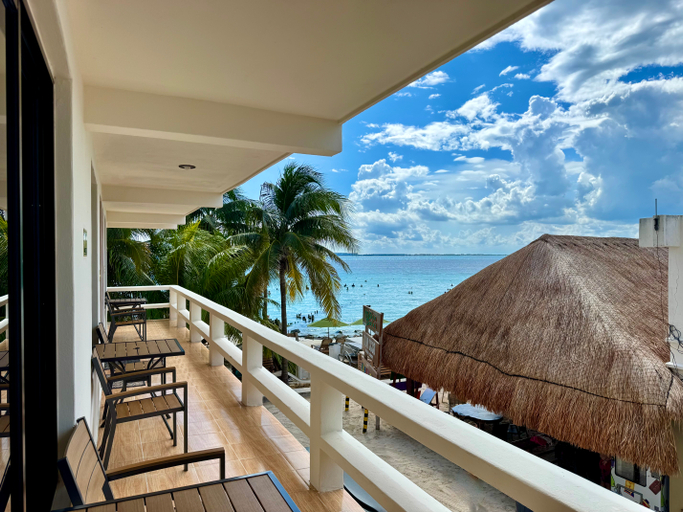Bedroom 2, Chichis and Charlies, Isla Mujeres