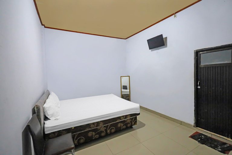 Bedroom 3, Hotel O Penginapan Metro Parepare, Parepare