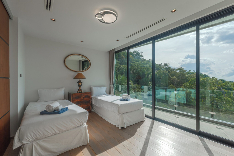Room 2, 4BRHilltop Villa Pool Views Jacuzzi V203, Phuket Island