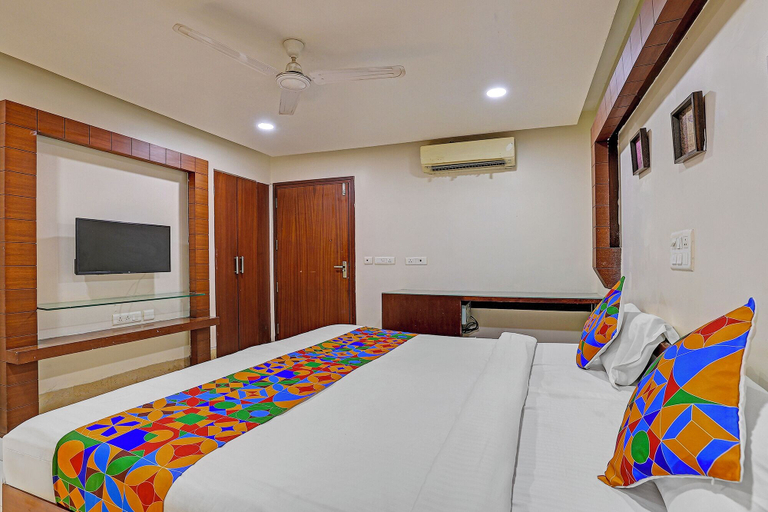 Room 5, FabHotel The Tuesday Suits - Opposite to Delhi Public School, Gautam Buddha Nagar