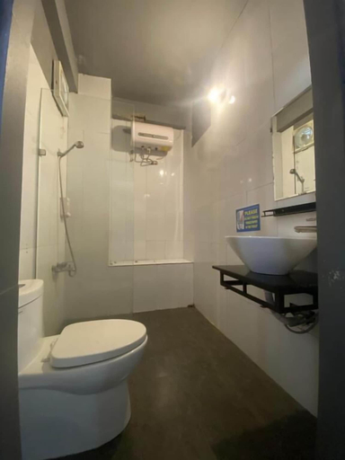 Bathroom 3, Dom Hostel and Bar, Da Nang