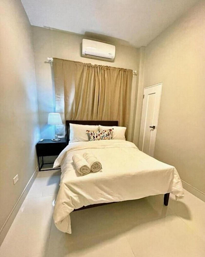 Others 2, Stunning 2-Bedroom Apartment