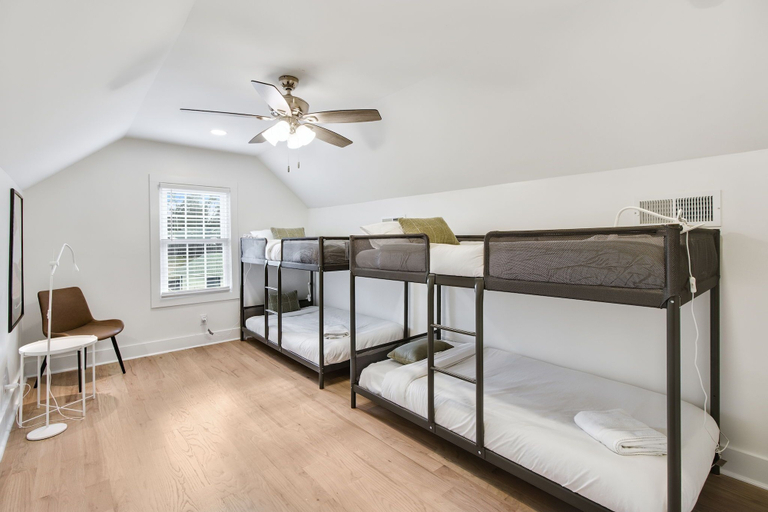 Room 2, Charming 3BR Retreat in Chamblee, DeKalb