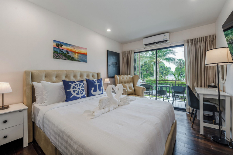 Room 4, NeatestApartmentTheTitle50mtobeachC155, Pulau Phuket