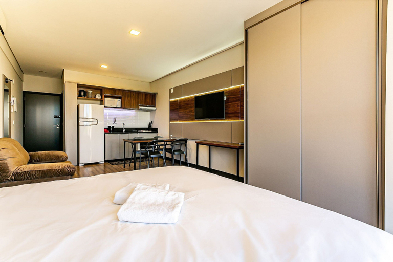Room 5, Studio in Condominium With Pool 700m Beach Sti210, Florianopolis