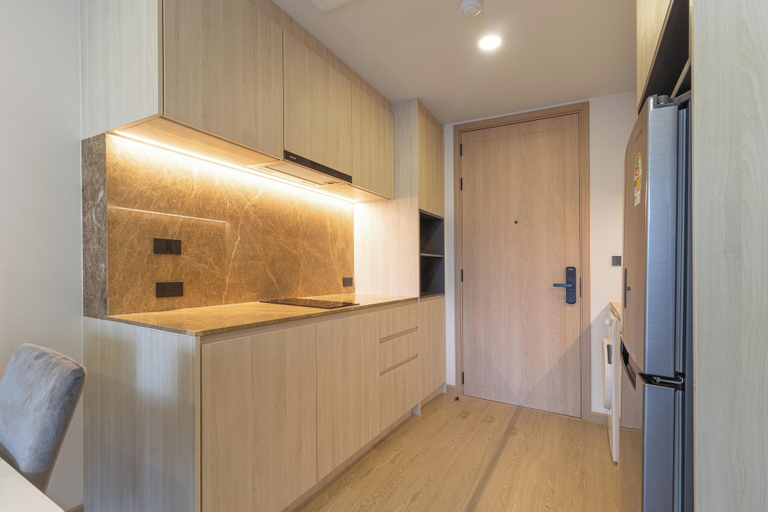Private kitchen 5, Top Location Near Beach Clubs C226, Pulau Phuket