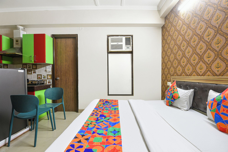Room 2, Fabhotel The Flora, Gurgaon