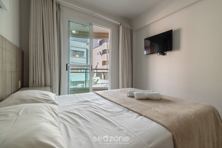 Room, RFO - Apartments Just Steps From Bombinhas Beach, Bombinhas
