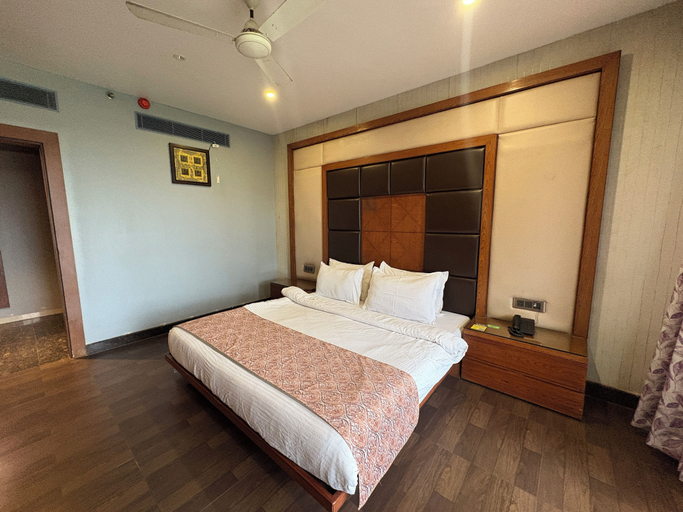 Bedroom 3, Hotel Golden Palace Puri, Puri