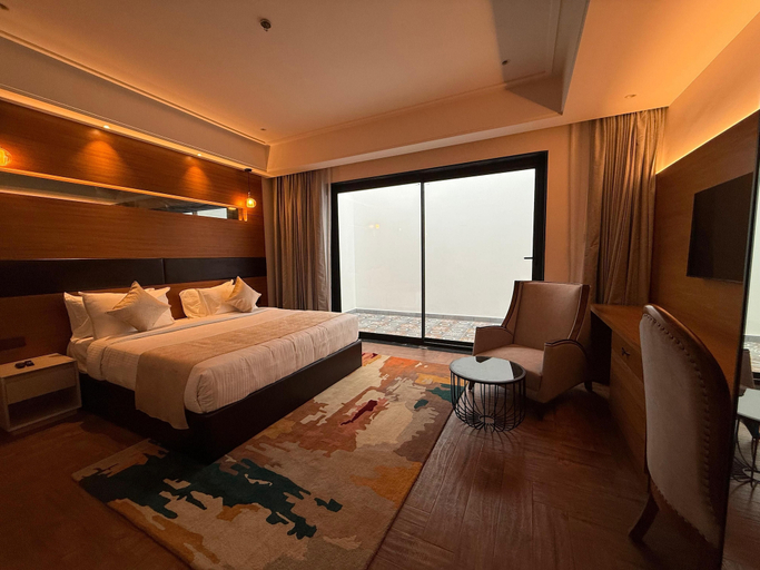 Room 2, THE TAJ PALACE, Hisar