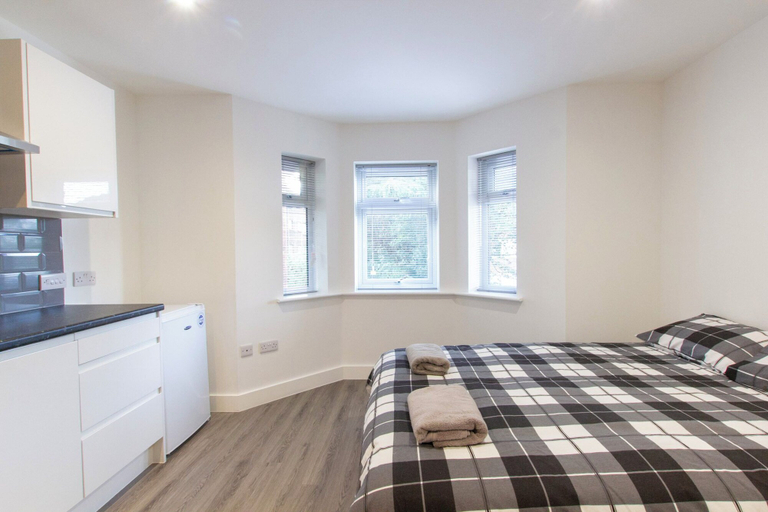 Room 5, Bridge Road - Room 2b, Southampton