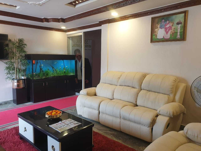 Others 5, Hotel APM Grand, Tirunelveli