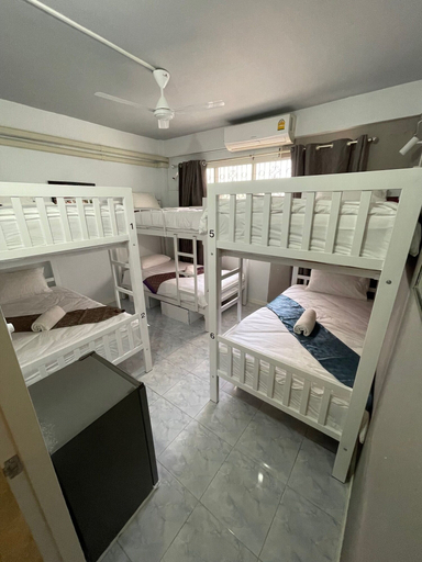 Room 3, Mays Hostel, Hua Hin