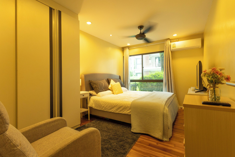 Room 3, Sunset Pool Walk to Beach & Market C149, Phuket Island
