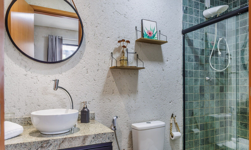 Bathroom, LBH - Houses in a Condominium With Swimming Pool and Barbecue, Passo de Camaragibe