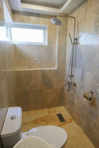 Bathroom 3, Ambien's Place Residential Hotel, Dagupan City
