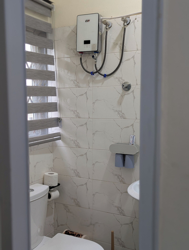 Bathroom, Emaric Homes, Tema