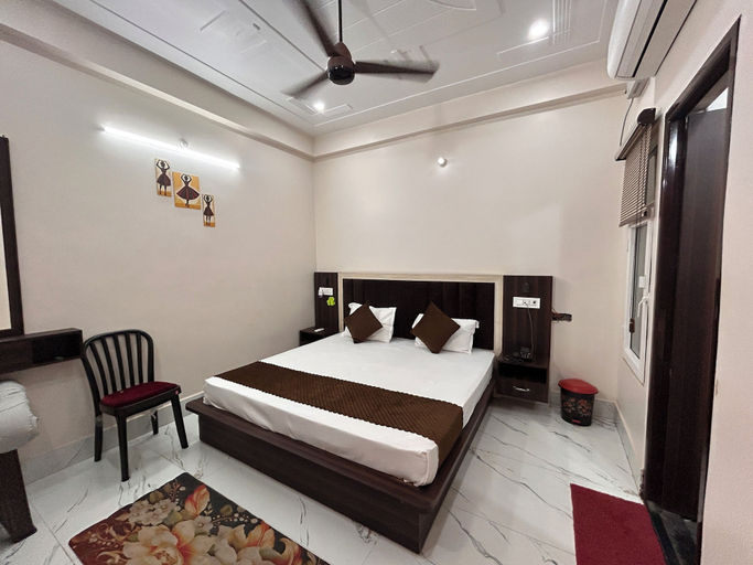 Room 3, Swimming Pool Hotel G resort Near temple, Puri