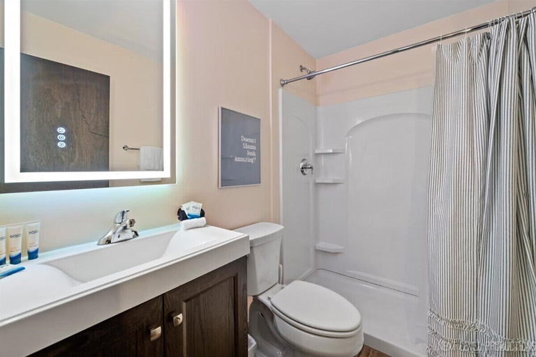 Bathroom, Summerset at Abbey Springs 3 BDR Steps to Beach!, Walworth