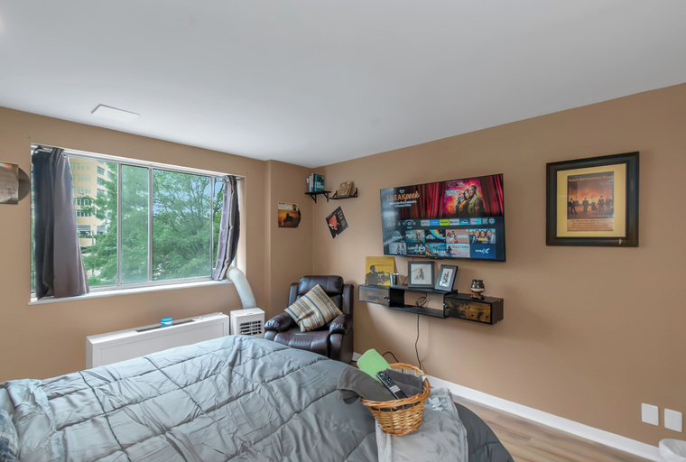 Room 3, 2BR Urban Comfort 2 King Beds & Movie Nights, Atlanta