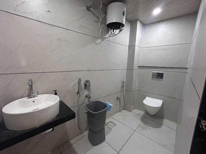 Bathroom 5, HOTEL SHREE GAJANAND PALACE, Ujjain
