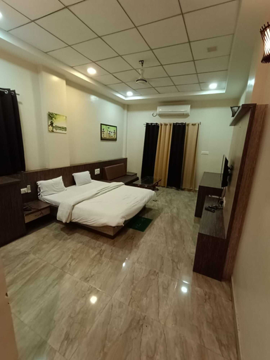 Room 2, Maharaja Agrasen Resort, Buldana