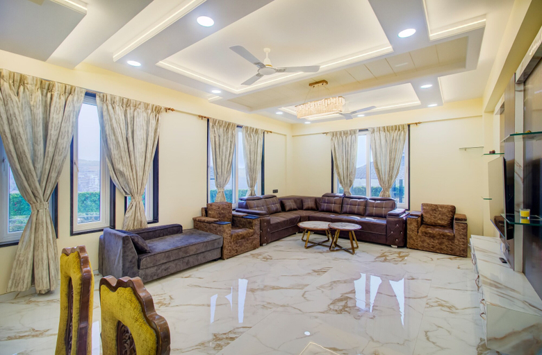 Living area 4, RR Villa Mahabaleshwar, Satara