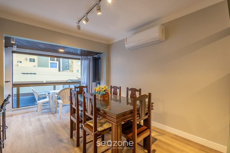 Dining 4, 3BR Apt w/ Balcony 240m From Sea Meia Praia Eio203, Itapema