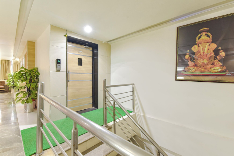 Lobby 3, Fabhotel Soham Palace, Ahmadabad