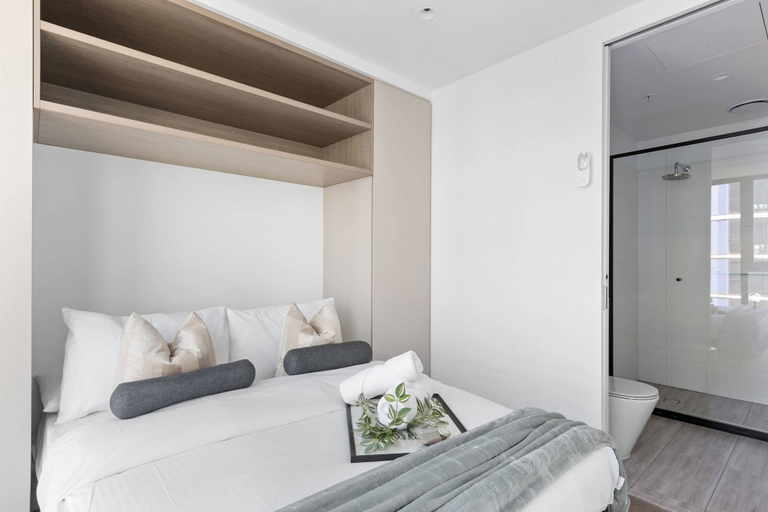 Interior 3, A Cozy & Comfy 2BR Apt Up in the Clouds Near CBD, Melbourne