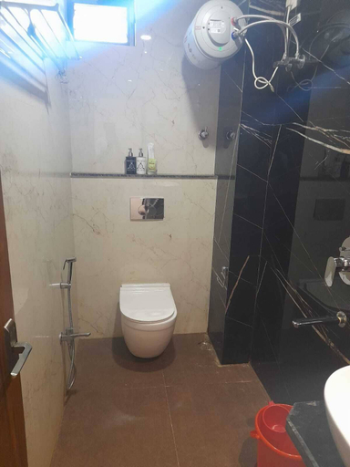 Bathroom 3, Hotel Global Retreat, Purba Medinipur