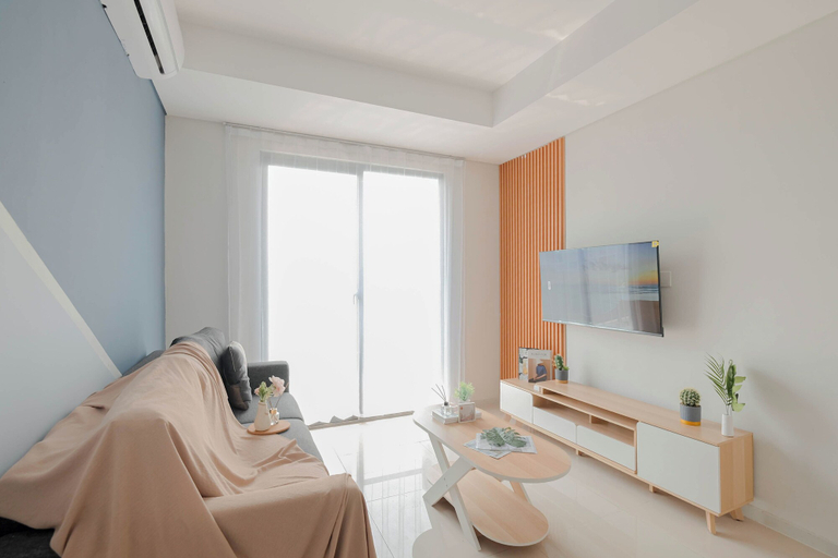 Living area 3, Spacious 3Br At Daan Mogot City Apartment, Jakarta Barat