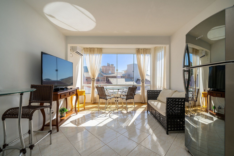 Living area 5, 2BR apt W/suite 100m Bombas Beach Ror0001, Bombinhas